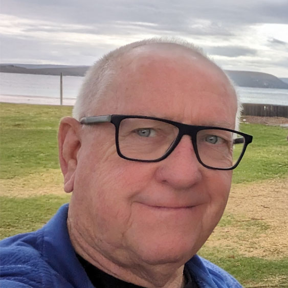 Alan Carter Headshot
